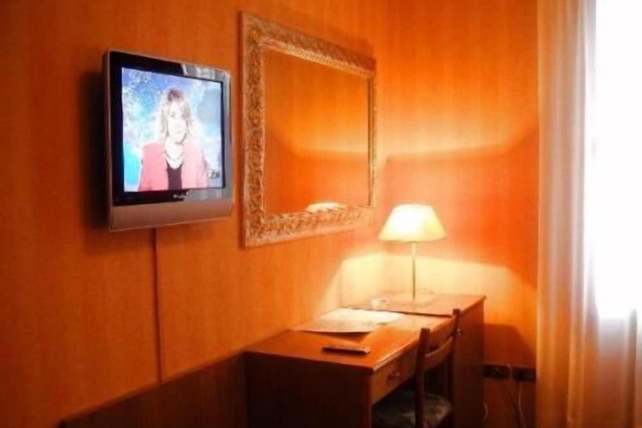Room 12 of 57