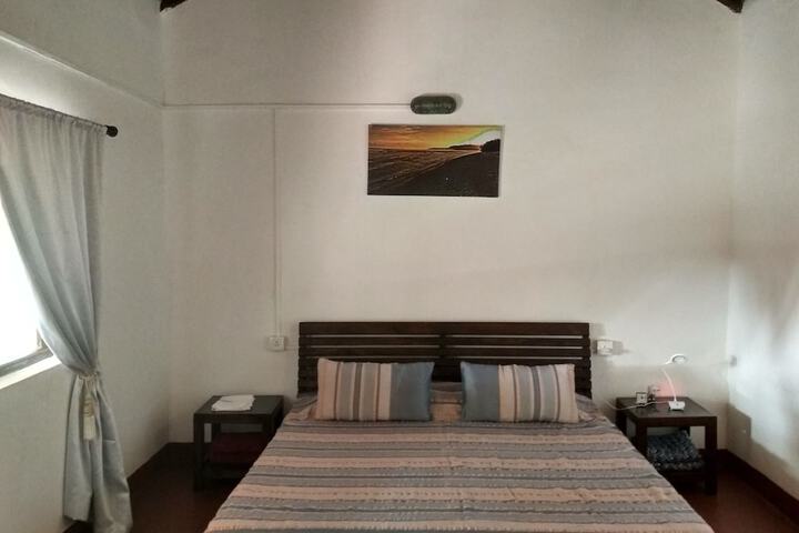Room 3 of 30