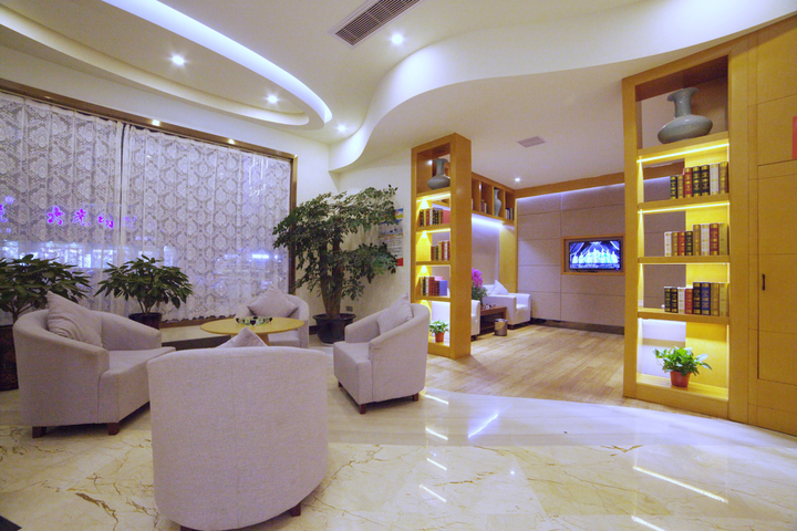 Hotel Interior 10 of 15