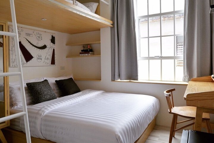 Room 33 of 73