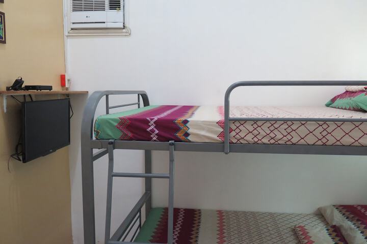 Room 3 of 25