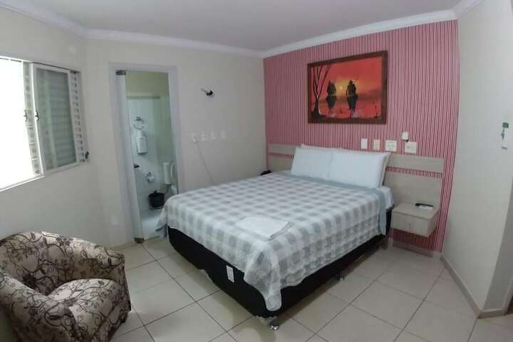 Room 9 of 25