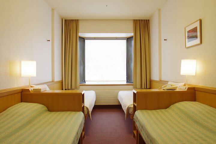 Room 7 of 88