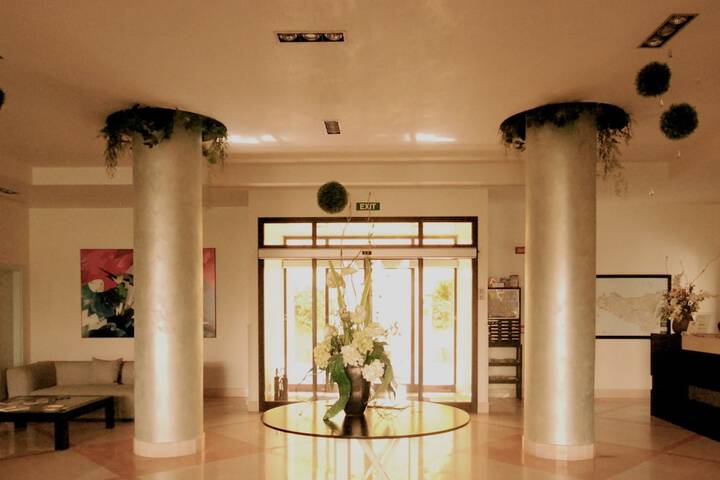 Hotel 2 of 32
