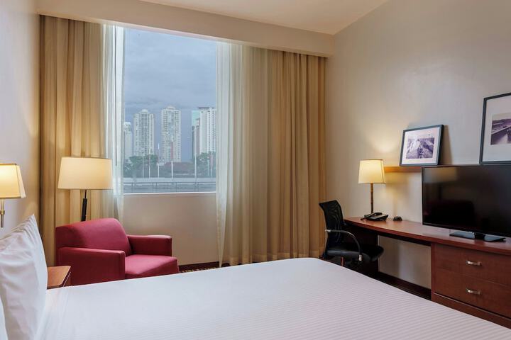 Room 30 of 145