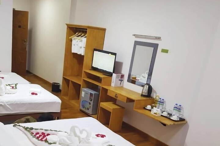 Room 7 of 35