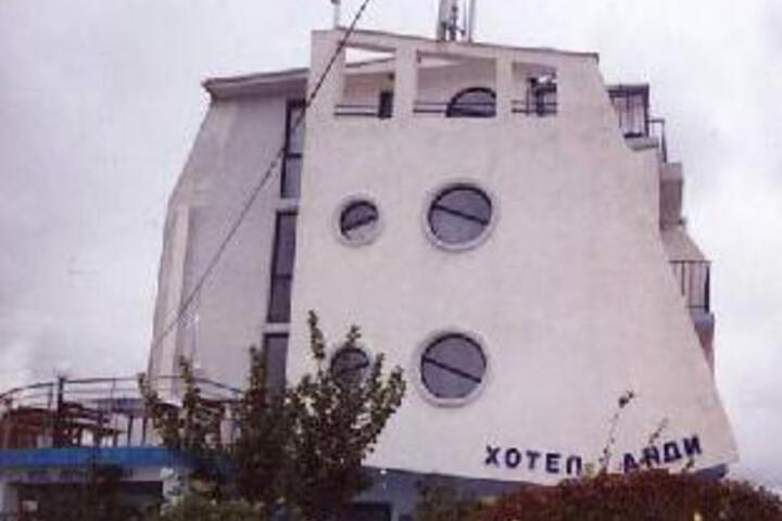 Hotel 4 of 4