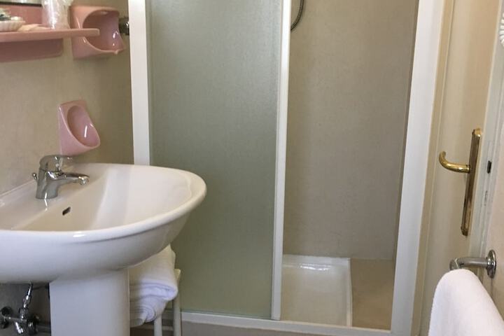 Room 101 of 154