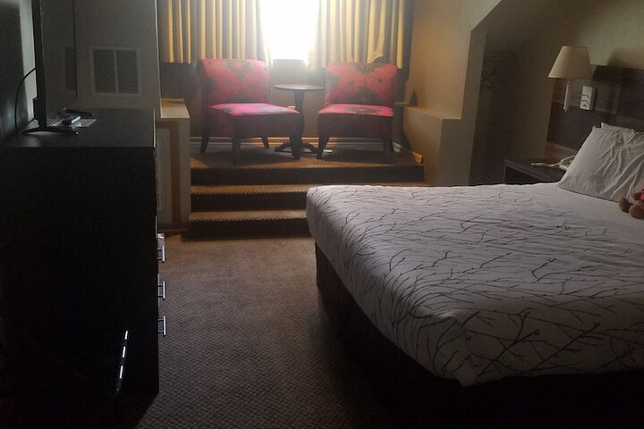 Room 17 of 79