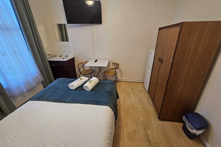 Room 58 of 64