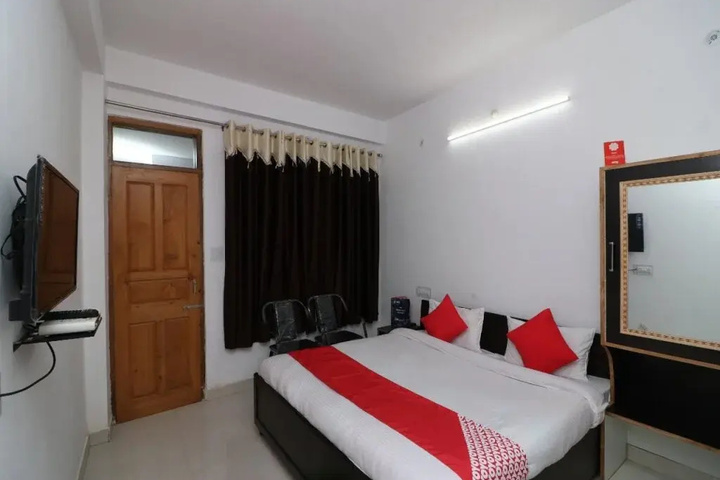 Room 3 of 11