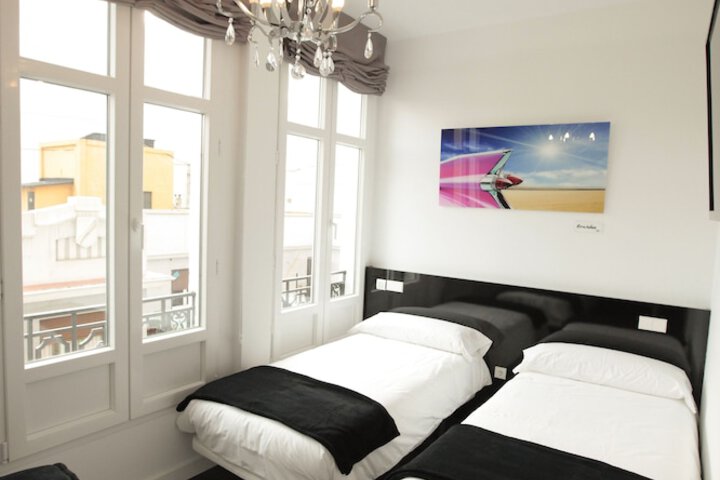 Room 12 of 49