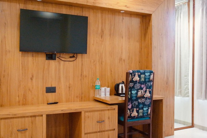 Room 9 of 64