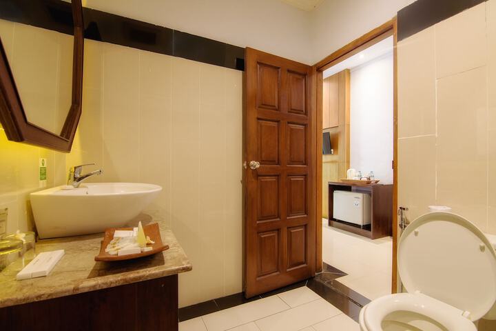 Bathroom Interior Photo