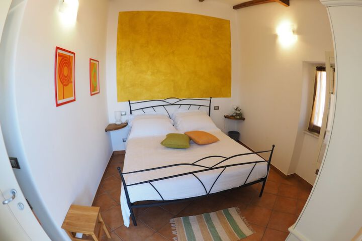 Room 15 of 86