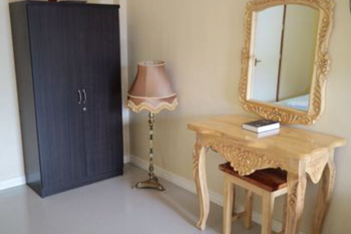 Room 25 of 34