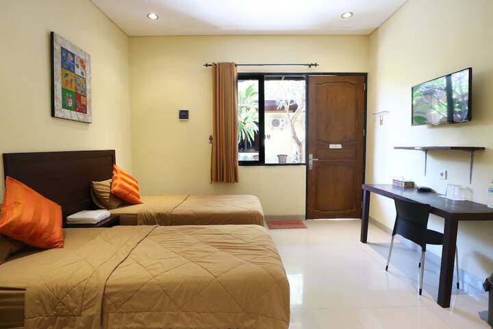 Room 21 of 50