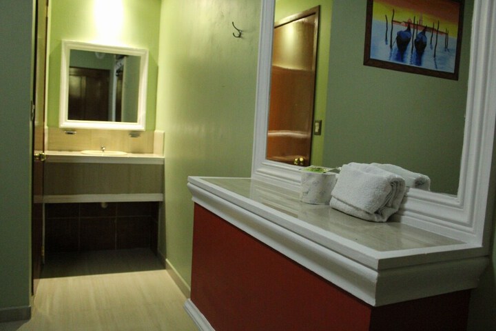 Room 31 of 47
