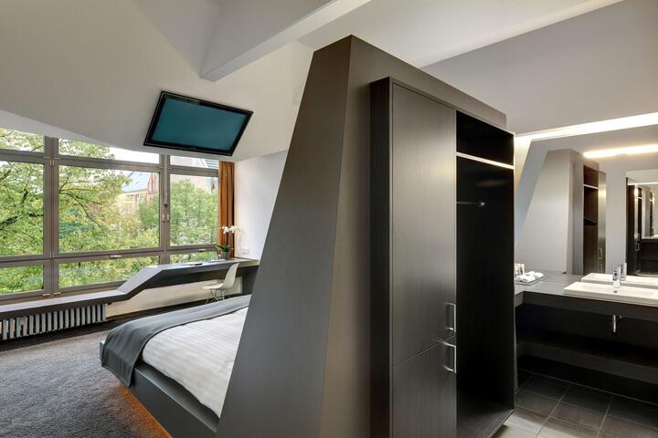 Room 35 of 50