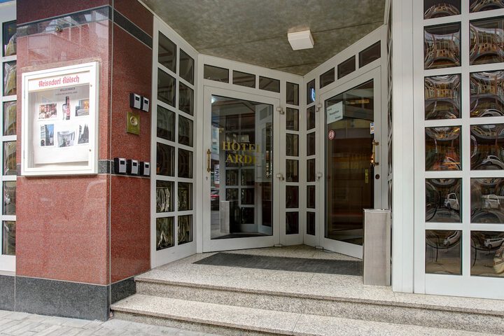 Hotel 63 of 64