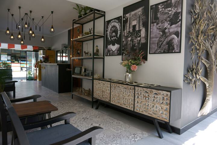 Lobby Entry