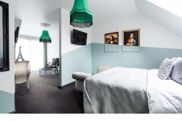 Room 20 of 54