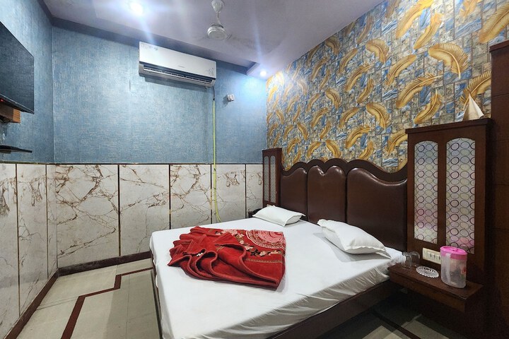 Room 42 of 49
