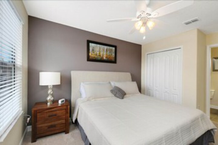 Room 26 of 35