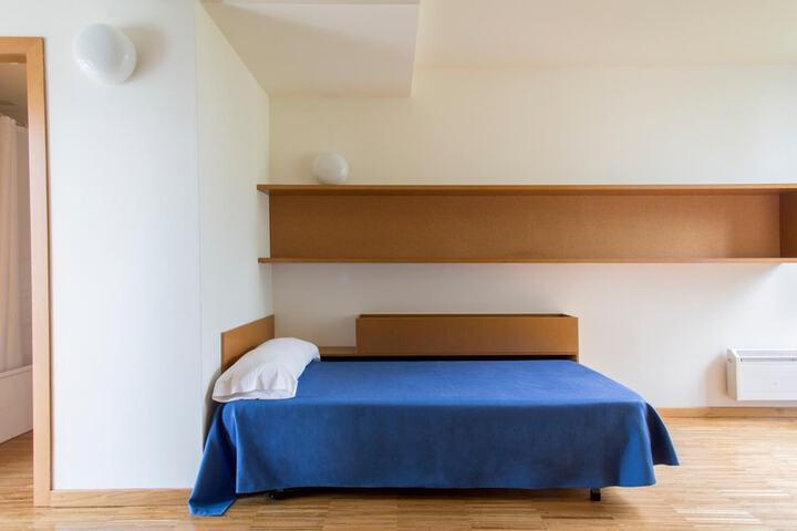 Room 12 of 29