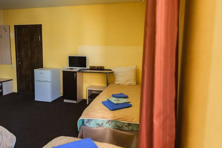 Room 12 of 39