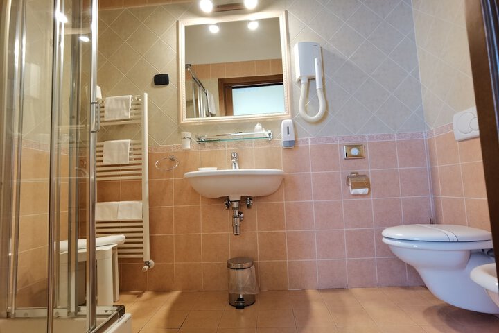 Clean Restrooms
