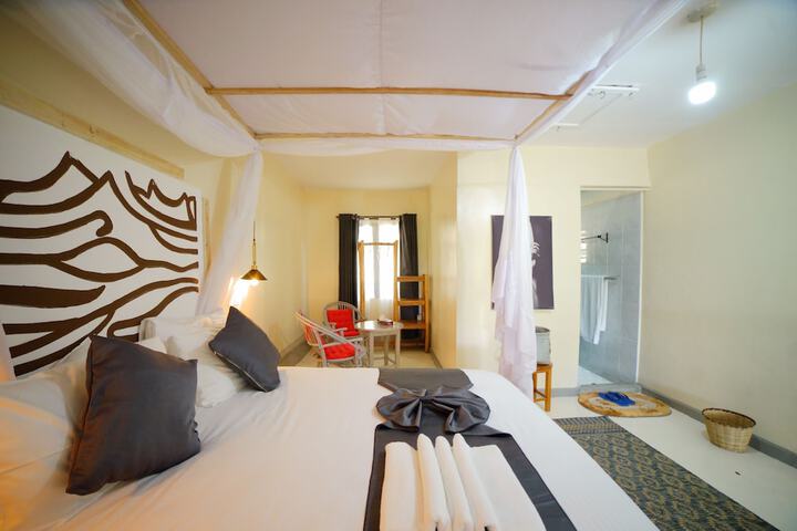 Room 11 of 31