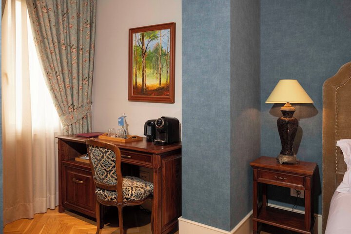 Room 41 of 73