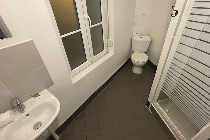 Room 62 of 158