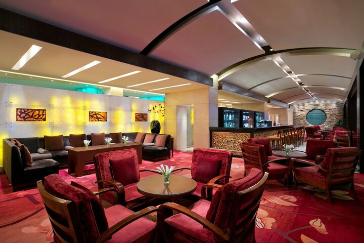 Lounge 197 of 225