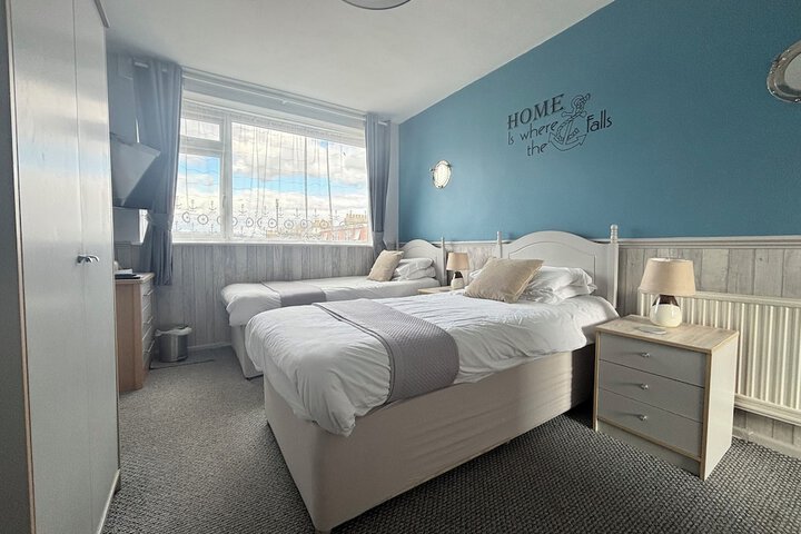 Room 50 of 94