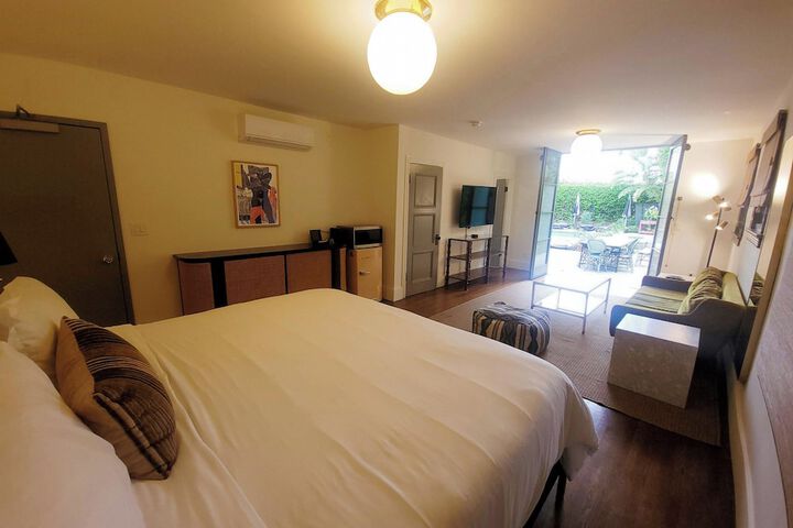 Room 3 of 31