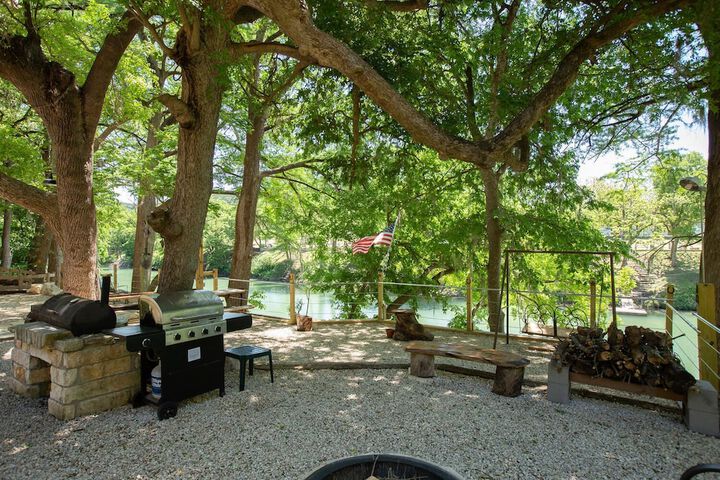 Property Grounds 20 of 38