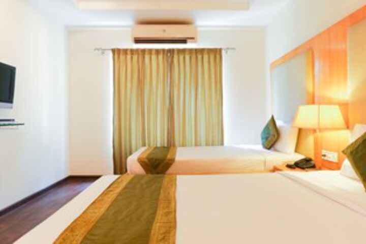 Room 28 of 97