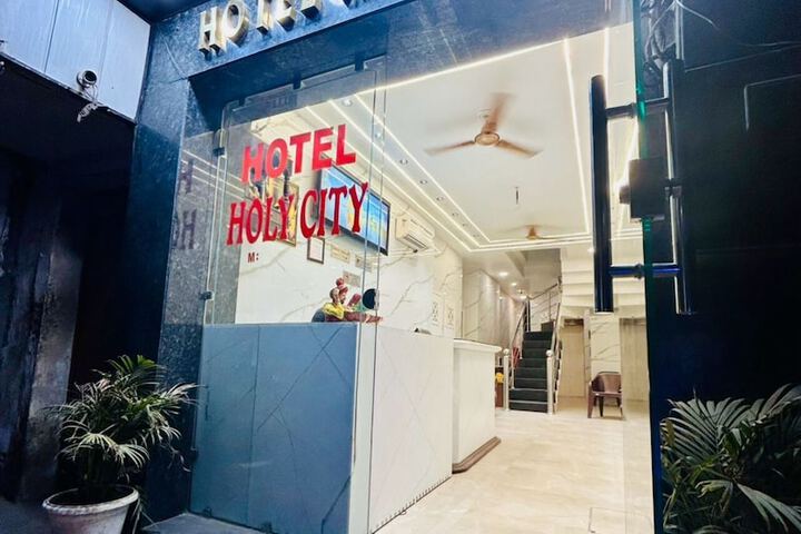 Hotel Holy City