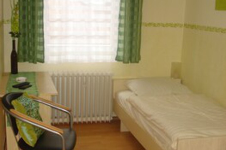 Room 13 of 15