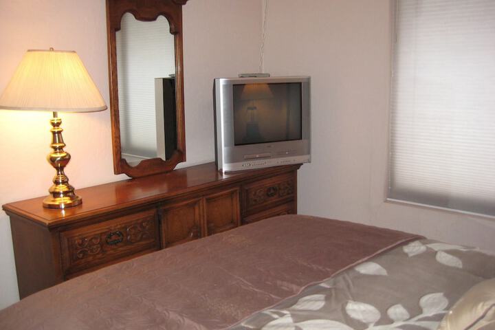 Room 15 of 104
