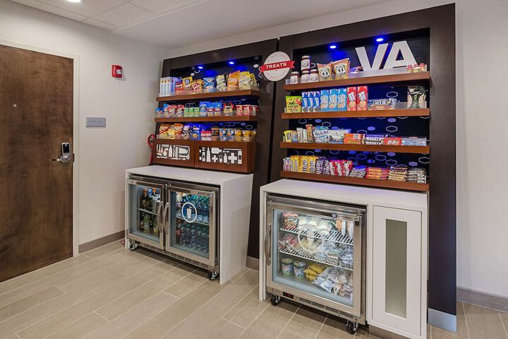 Snack bar