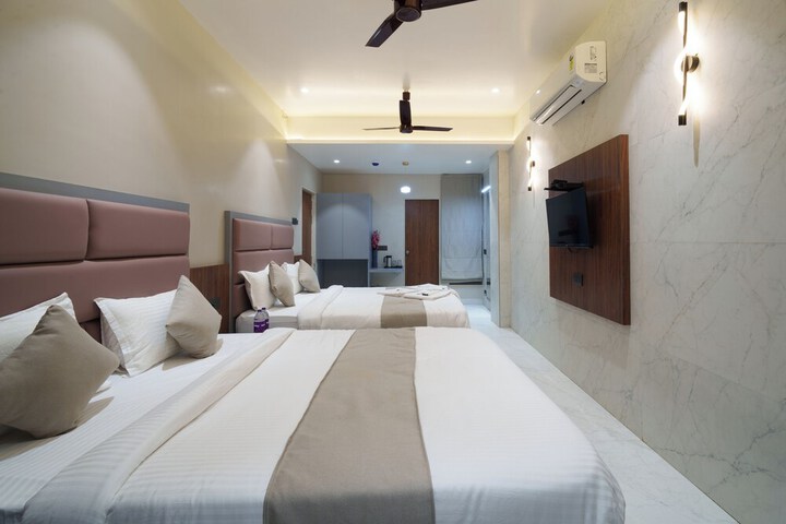 Room 27 of 48