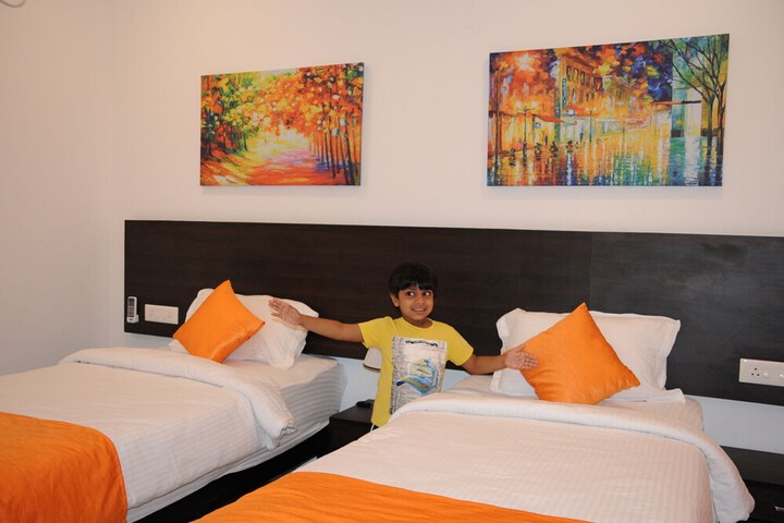Room 16 of 30