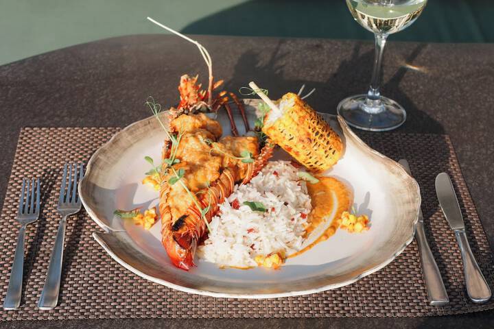 Dining 96 of 137