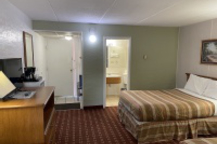 Room 174 of 228