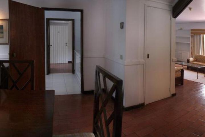 Room 3 of 9