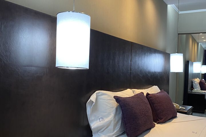 Room 16 of 72