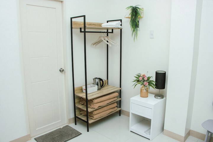Room 12 of 23